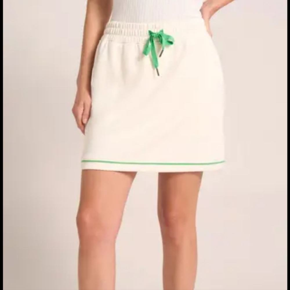 Women's Cream Drawstring Tennis Skirt with Green Trim